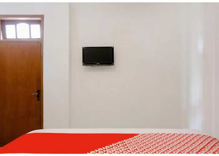 Hotel O Kina Family Residence Syariah Malang
